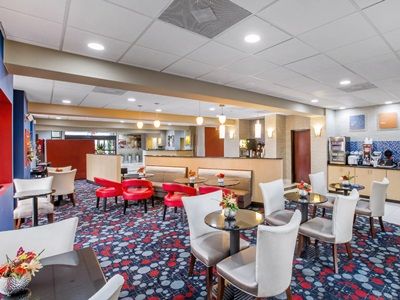 Hotel Comfort Atlanta South 3*
